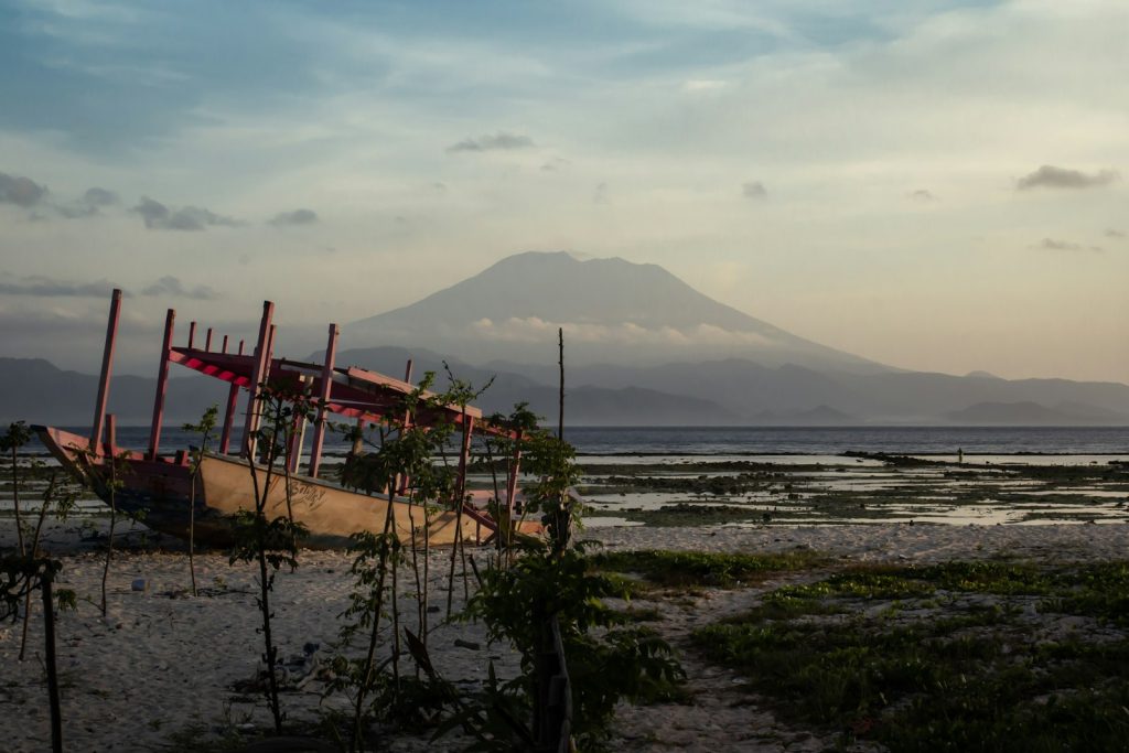 About Phinisi Rental Bali — Operated by Komodo Luxury